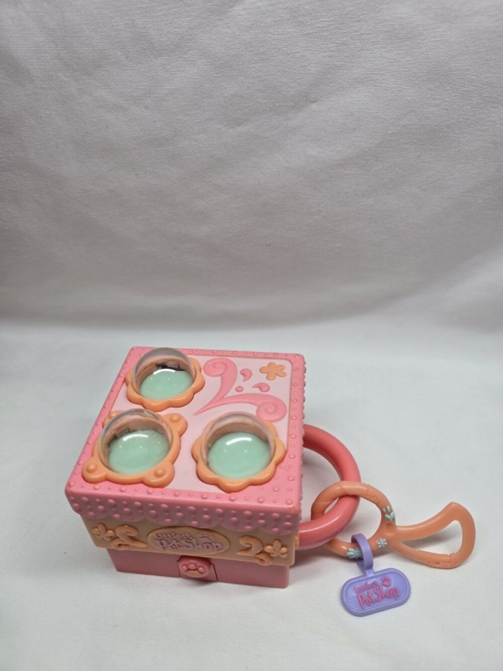 Littlest Pet Shop Teeniest Tiniest Pop-Up Mini Playset Case Hasbro 2006 NO PETS